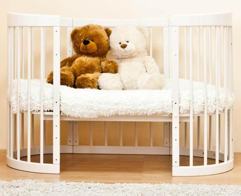 Как выбрать кроватку для новорожденного: основные критерии